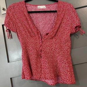 Short sleeve floral top